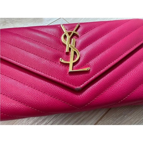 Saint Laurent Pink Quilted Wallet with Gold Emblem - Picture 2 of 11